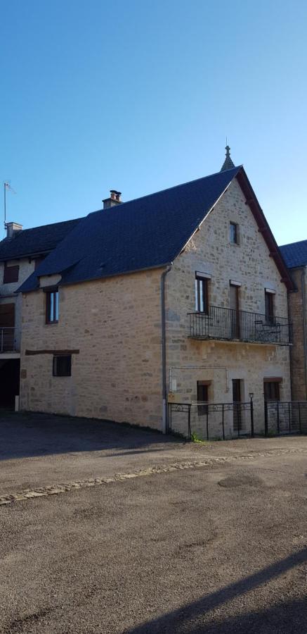 Le Gite De La Vieille Eglise De Coussergues Buitenkant foto