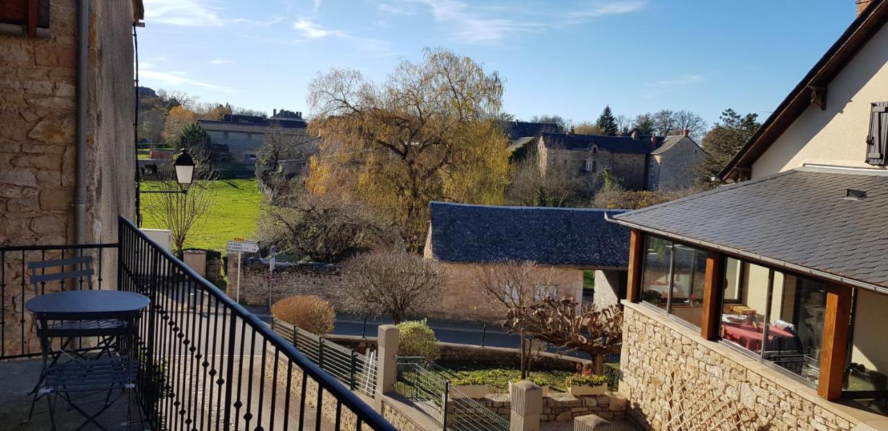 Le Gite De La Vieille Eglise De Coussergues Buitenkant foto