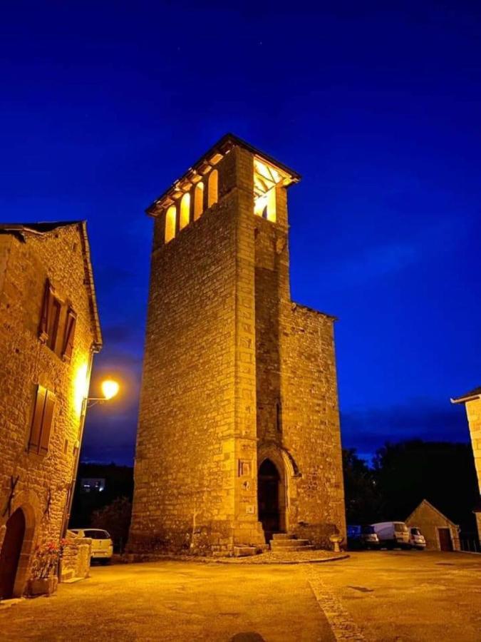 Le Gite De La Vieille Eglise De Coussergues Buitenkant foto