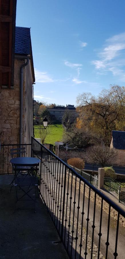 Le Gite De La Vieille Eglise De Coussergues Buitenkant foto